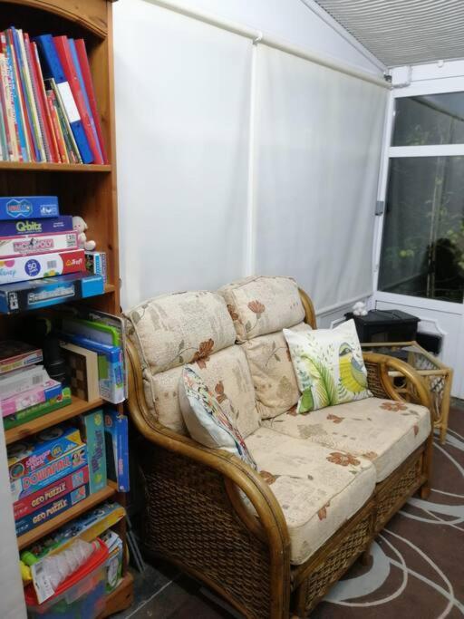 Welsh Miners Cottage Four Bedroom House Treherbert 外观 照片