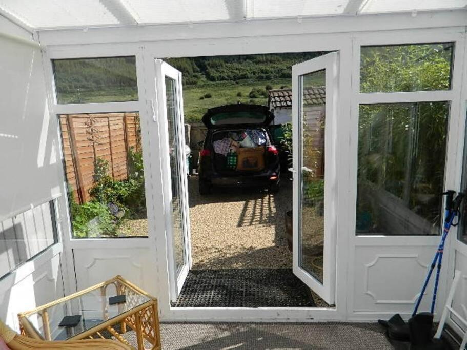 Welsh Miners Cottage Four Bedroom House Treherbert 外观 照片