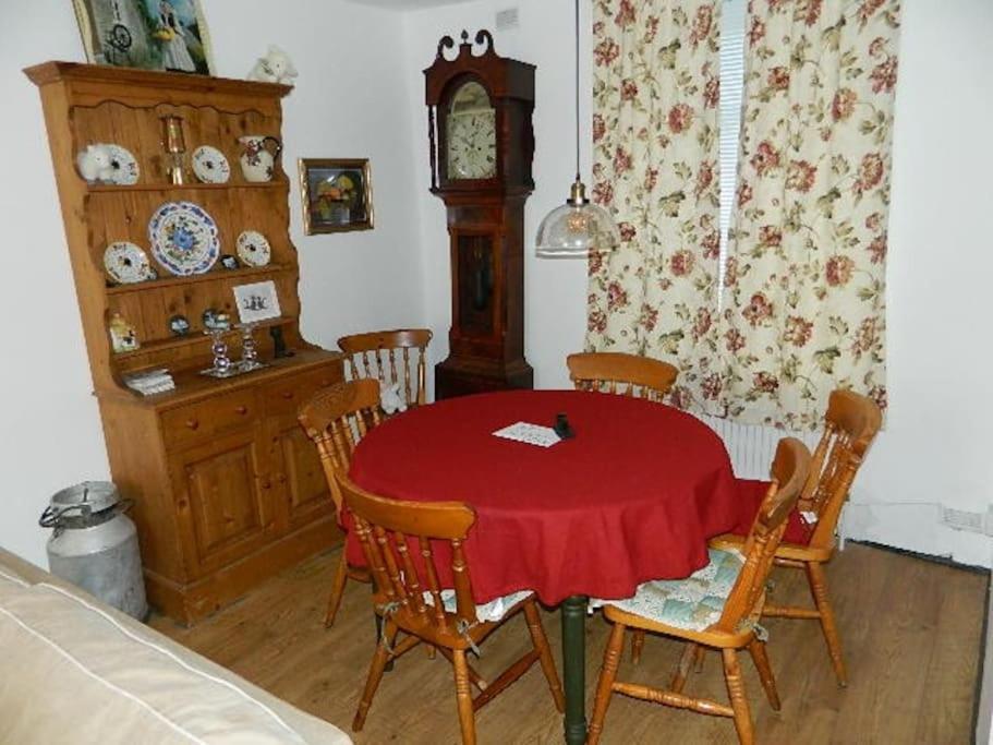 Welsh Miners Cottage Four Bedroom House Treherbert 外观 照片