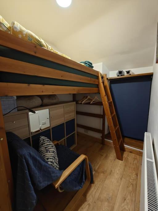 Welsh Miners Cottage Four Bedroom House Treherbert 外观 照片